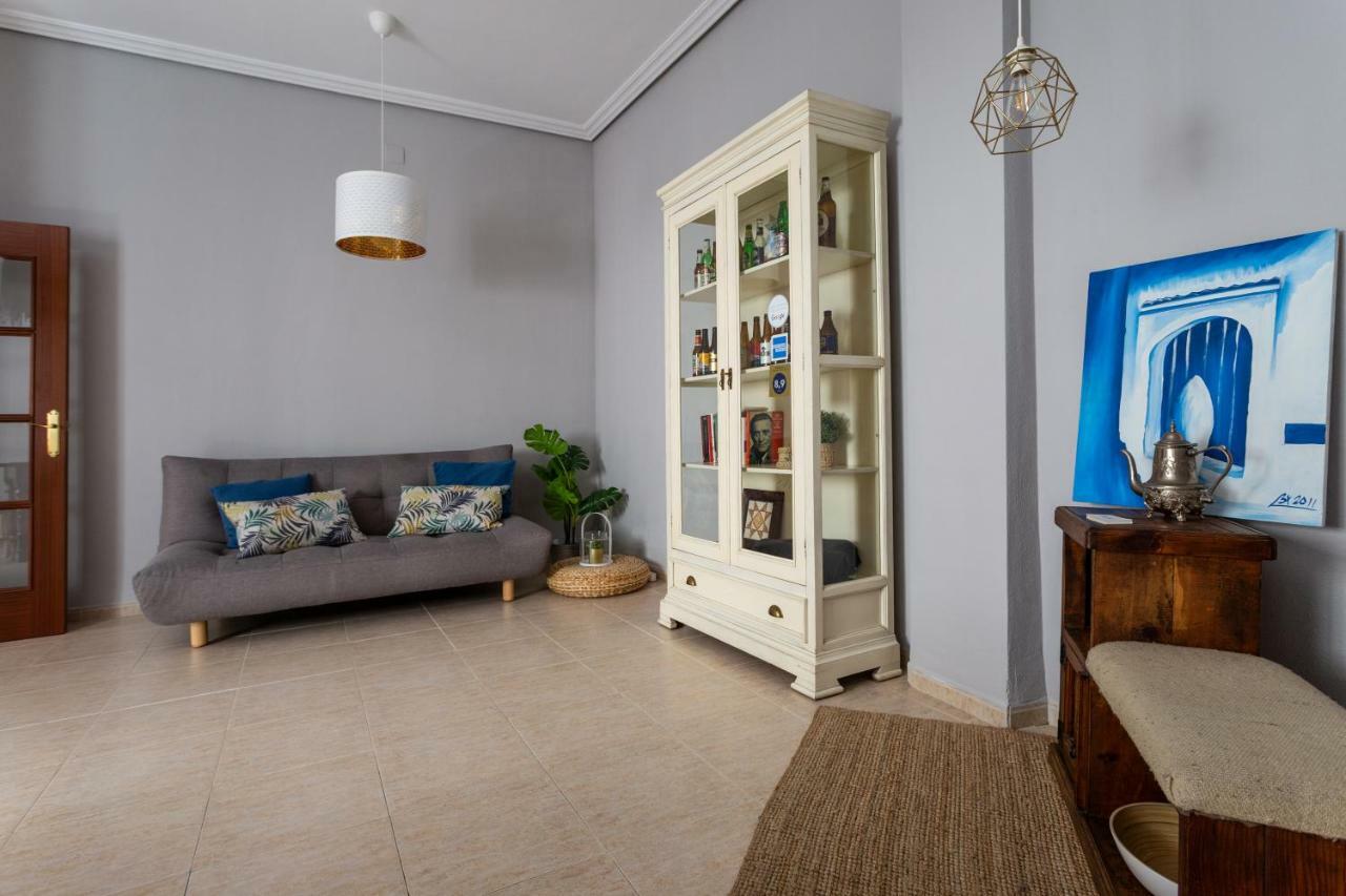 Serva La Bari Shared Apartment Seville Ngoại thất bức ảnh